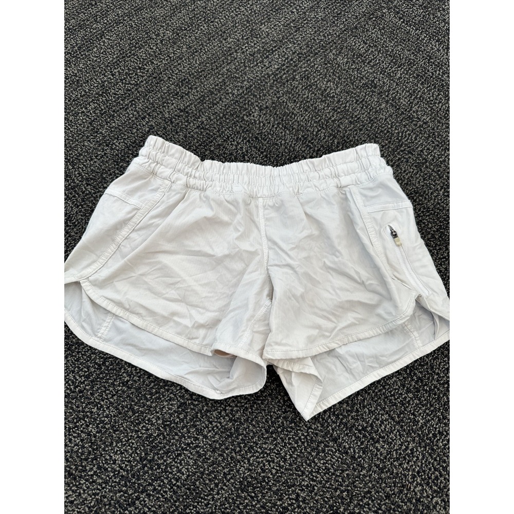 Lululemon Sz 6 Off-White Tracker Shorts Running Gym Walking‎
